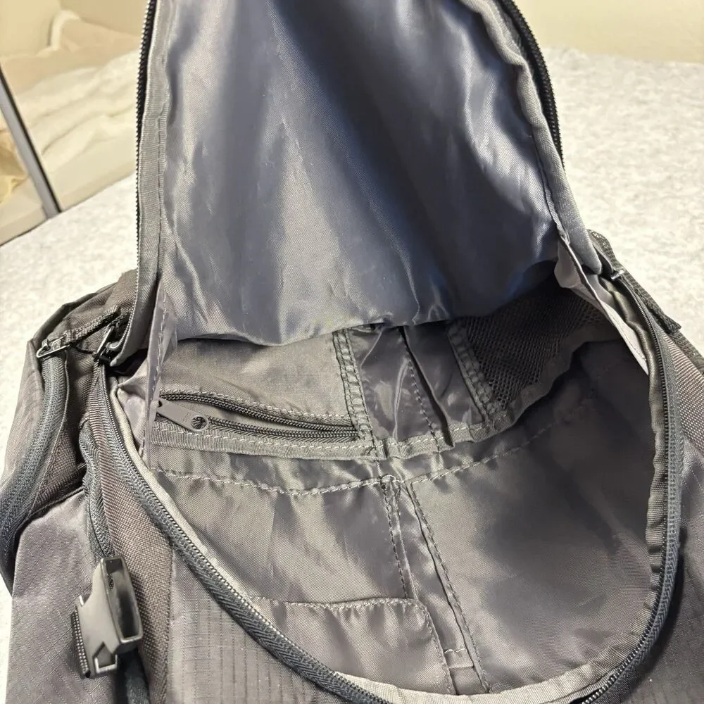 Samsonite Padded Backpack Bag Black Multi Pocket w/ Bungee Cord & Carabiner